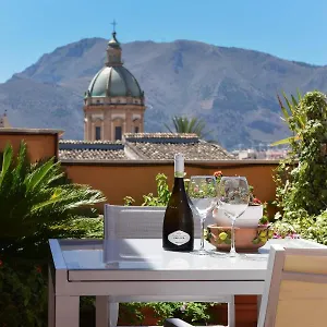 A Casa Dell' Artista , Palermo Italien